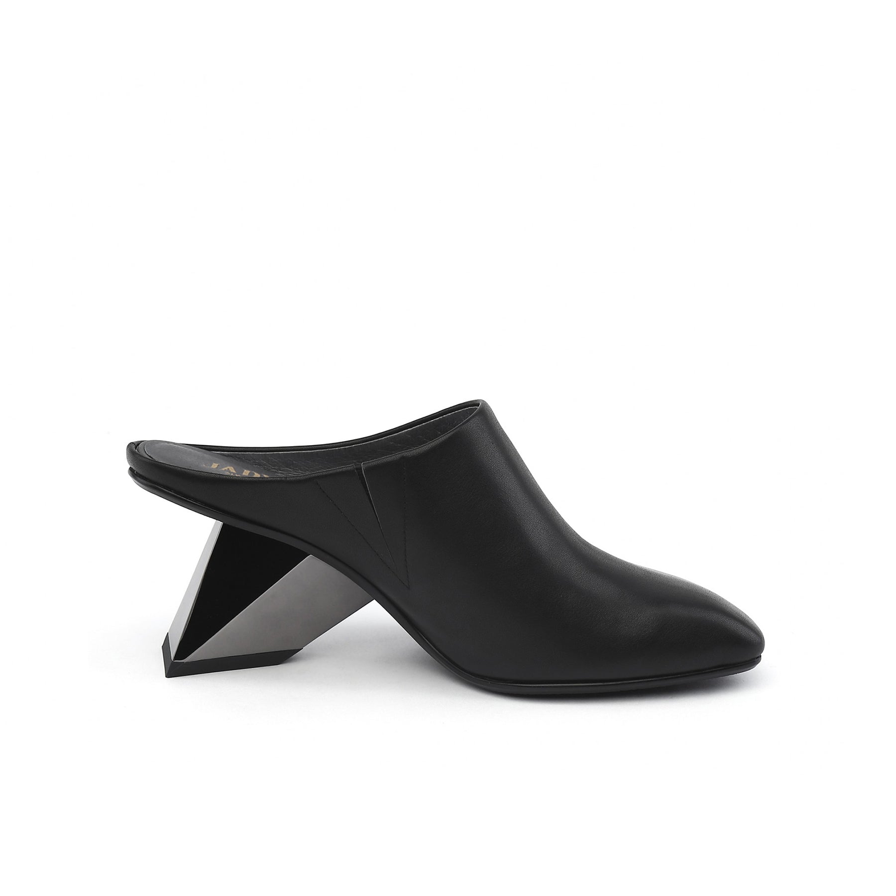 Edgy Pointed Toe Gravity Block Heel Pumps-2