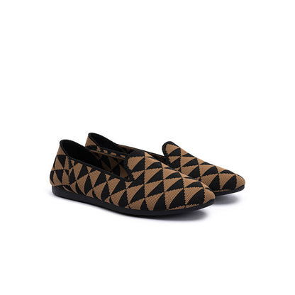 Geometric Soft Soled Slip On Commuter Loafers-4